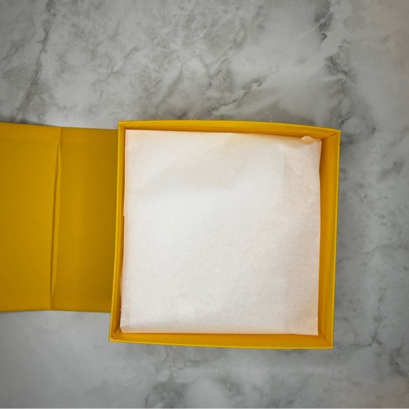 💛 L’Occitane en Provence Luxury Gift Box – Empty / Packaging Only - Picture 7 of 13